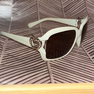 Apple bottoms oversized Creme colored Sunglasses in excellent condition
